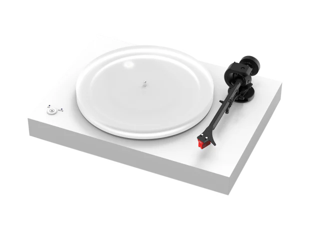 Pro-Ject Audio X2 B turntable with Ortofon Quintet Red Cartridge